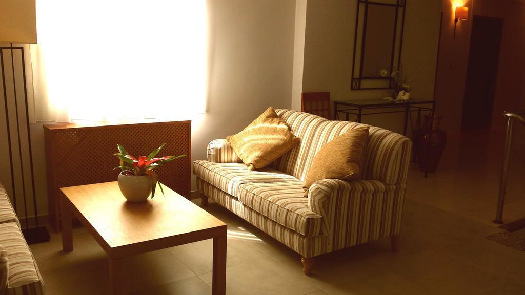 Hotel Sierra Las Villas Villacarrillo Extérieur photo