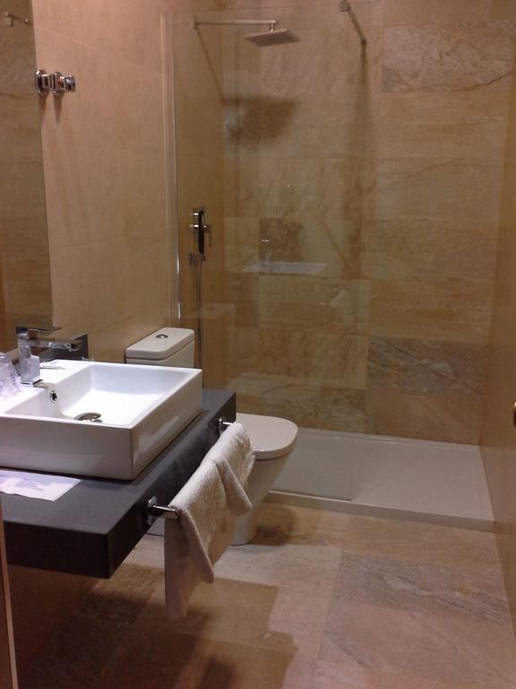 Hotel Sierra Las Villas Villacarrillo Chambre photo